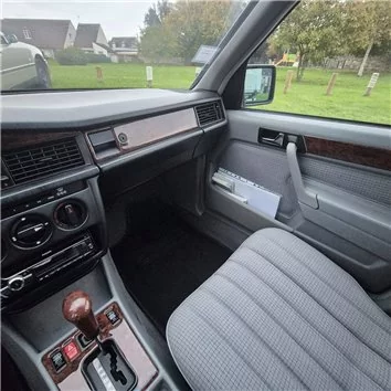 Mercedes C 190 W201 12.83-05.93 Mascherine sagomate per rivestimento cruscotti 11-Decori