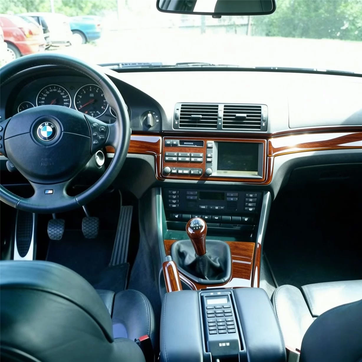 BMW 5 Series E39 10.95-06.03 Mascherine sagomate per rivestimento cruscotti 19-Decori BMW 5 Series E39 10.95-06.03 Mascherine sagomate per rivestimento cruscotti 19-Decori