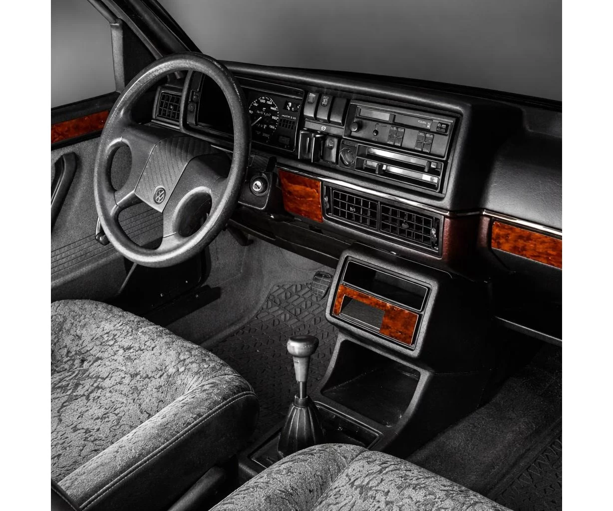 Volkswagen Golf II Jetta II 01.85-07.91 Mascherine sagomate per rivestimento cruscotti 13-Decori