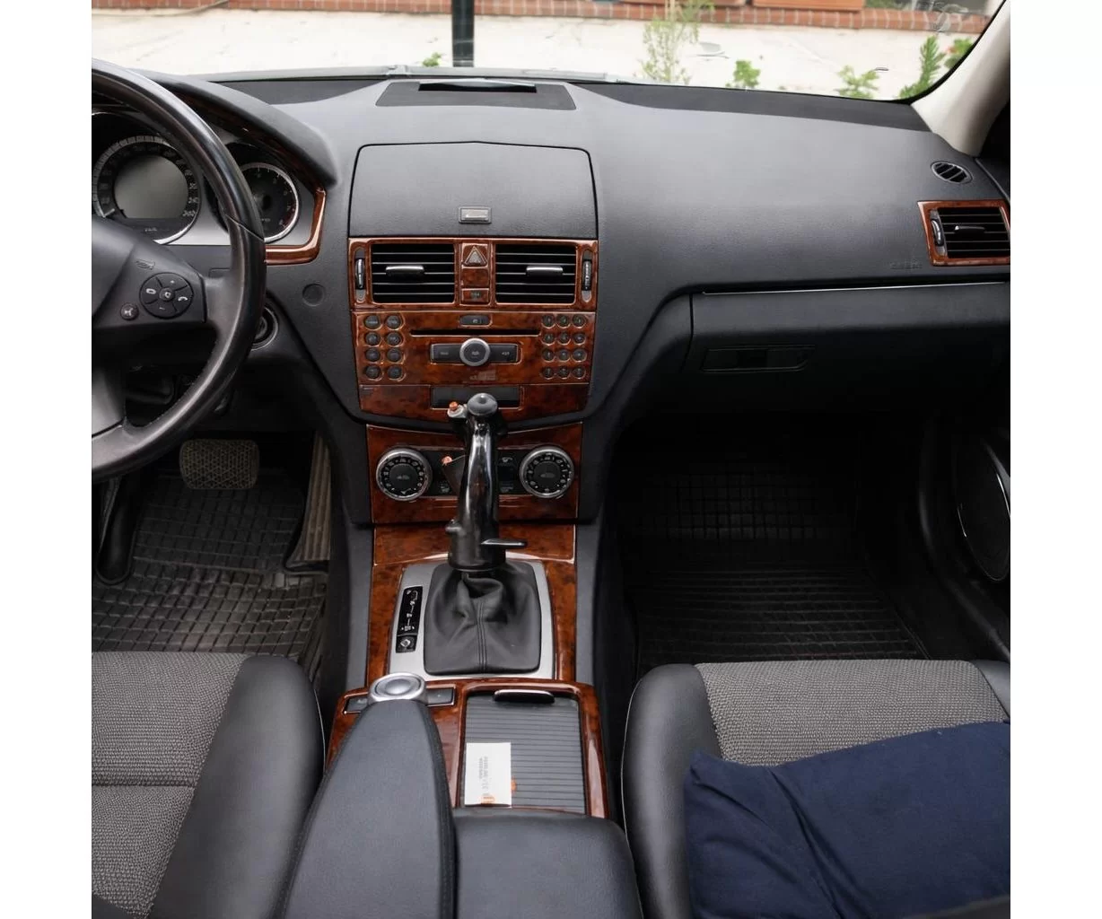 Mercedes C-Class W204 2007–2014 Mascherine sagomate per rivestimento cruscotti 46-Decori