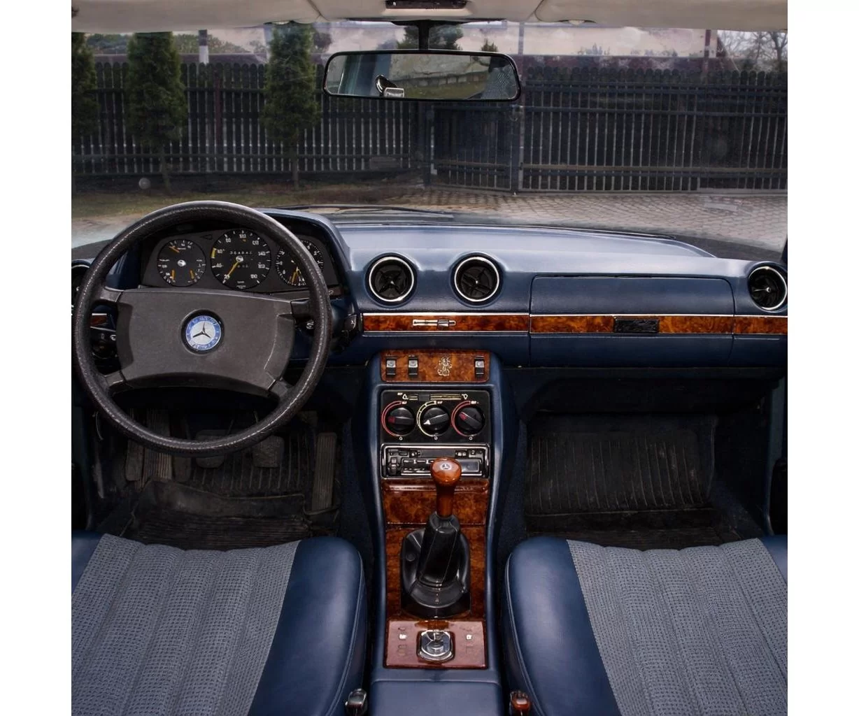 Mercedes E-Class W123 01.76-01.86 Mascherine sagomate per rivestimento cruscotti 10-Decori