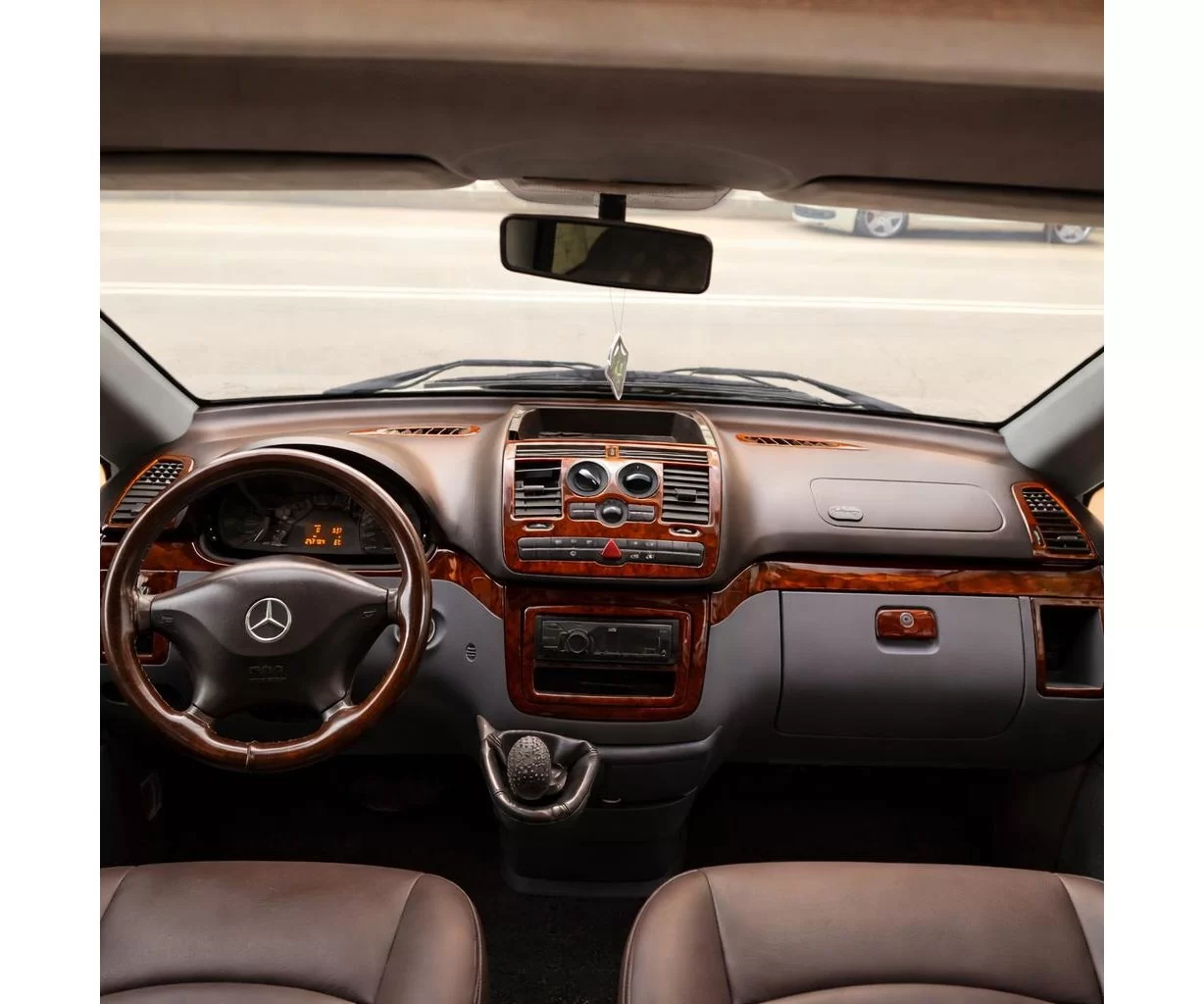 Mercedes Vito W639 01.2006 Mascherine sagomate per rivestimento cruscotti 22-Decori