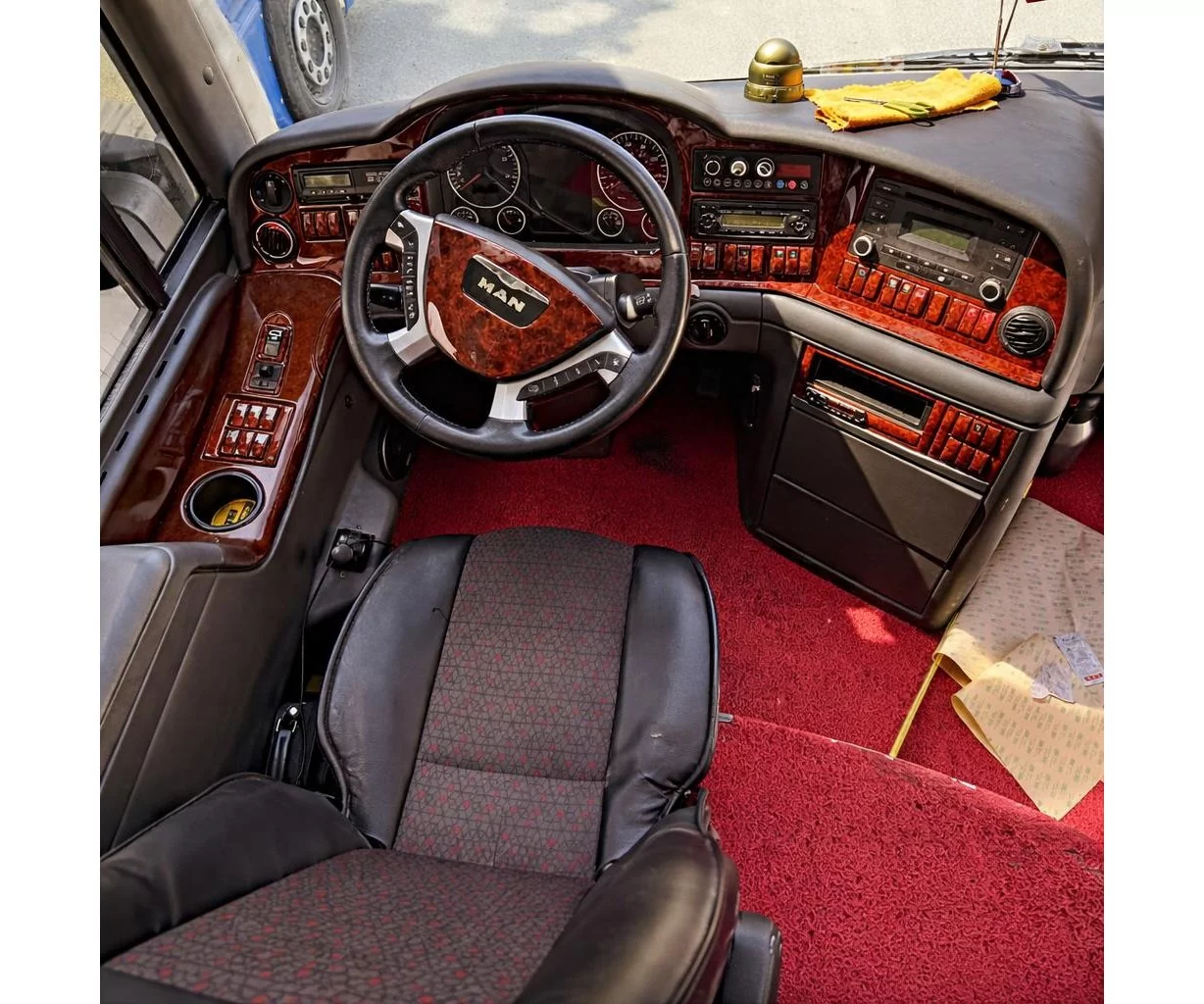 Kit di finiture per cruscotto interno MAN Lion's Coach III 2017 3D, finiture per cruscotto, decorazione 32 pezzi Kit di finiture per cruscotto interno MAN Lion's Coach III 2017 3D, finiture per cruscotto, decorazione 32 pezzi