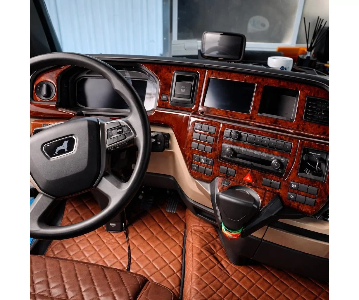 MAN TGX TGS 2020-2024 Mascherine sagomate per rivestimento cruscotti 25-Decori