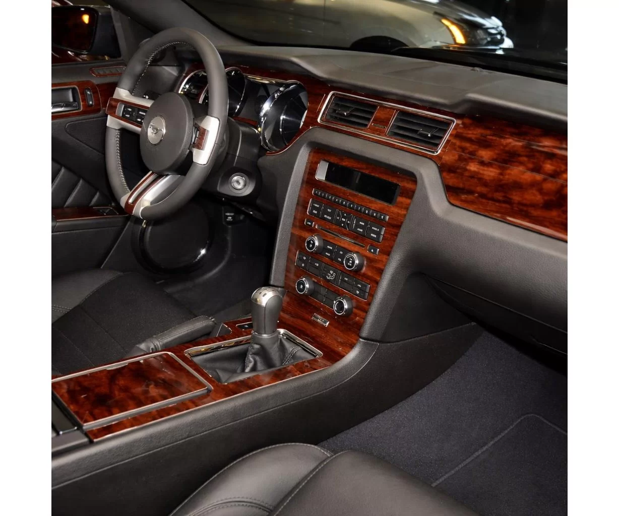 Ford Mustang 2010-2015 Mascherine sagomate per rivestimento cruscotti 24 Decori