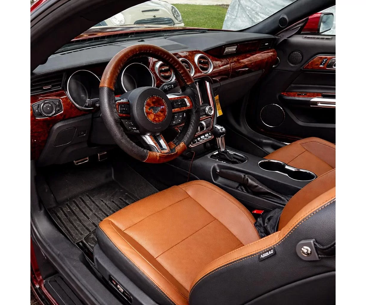 Ford Mustang 2015-2023 Mascherine sagomate per rivestimento cruscotti 47 Decori Ford Mustang 2015-2023 Mascherine sagomate per rivestimento cruscotti 47 Decori