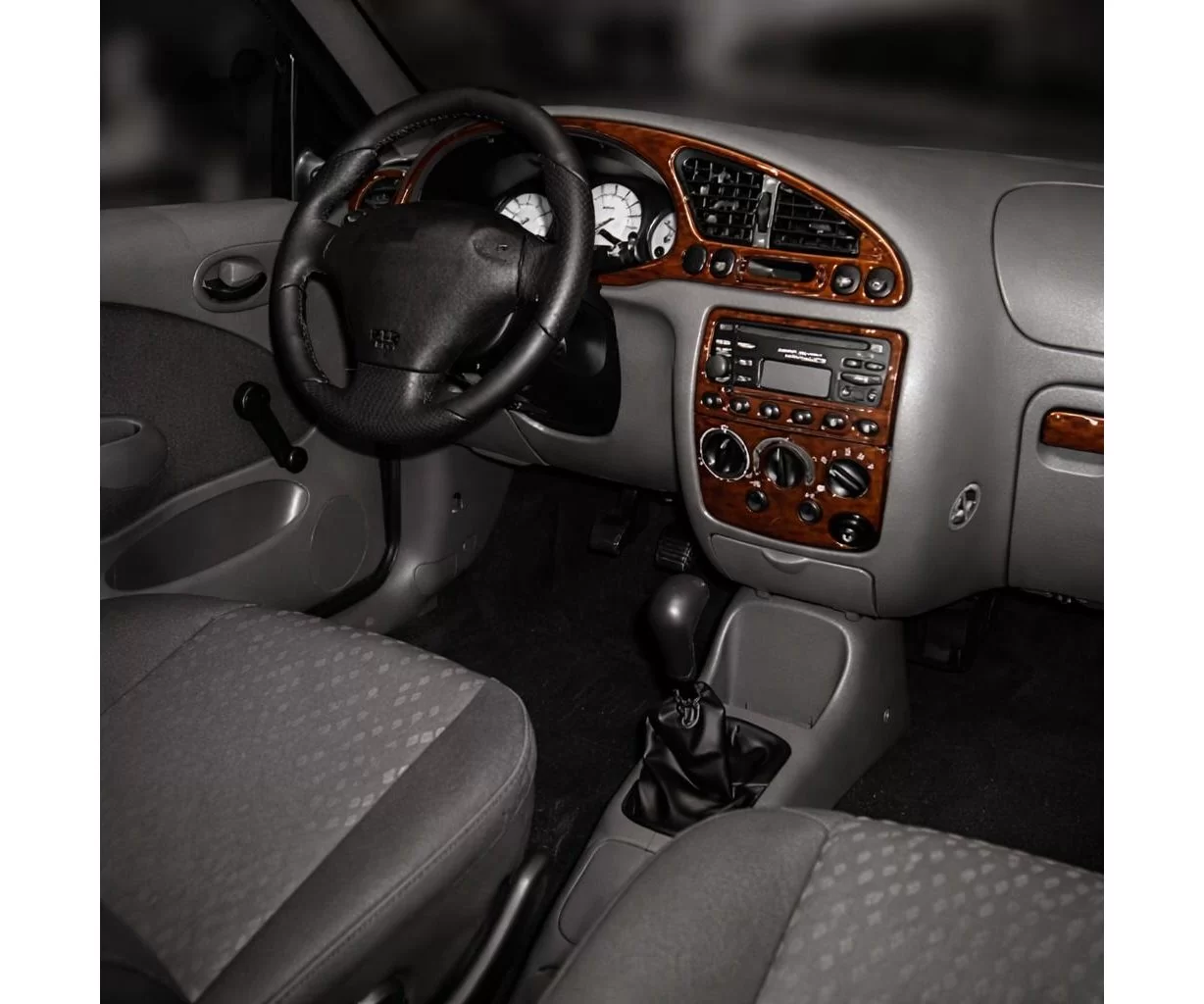 Ford Fiesta 08.99-02.02 Mascherine sagomate per rivestimento cruscotti 13-Decori Ford Fiesta 08.99-02.02 Mascherine sagomate per rivestimento cruscotti 13-Decori