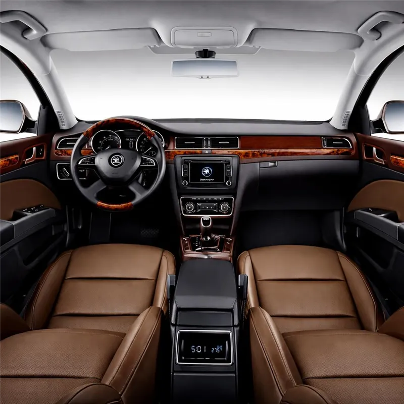 Skoda SuperB 2019 in poi kit rivestimento cruscotto e interni 3D 14 pezzi