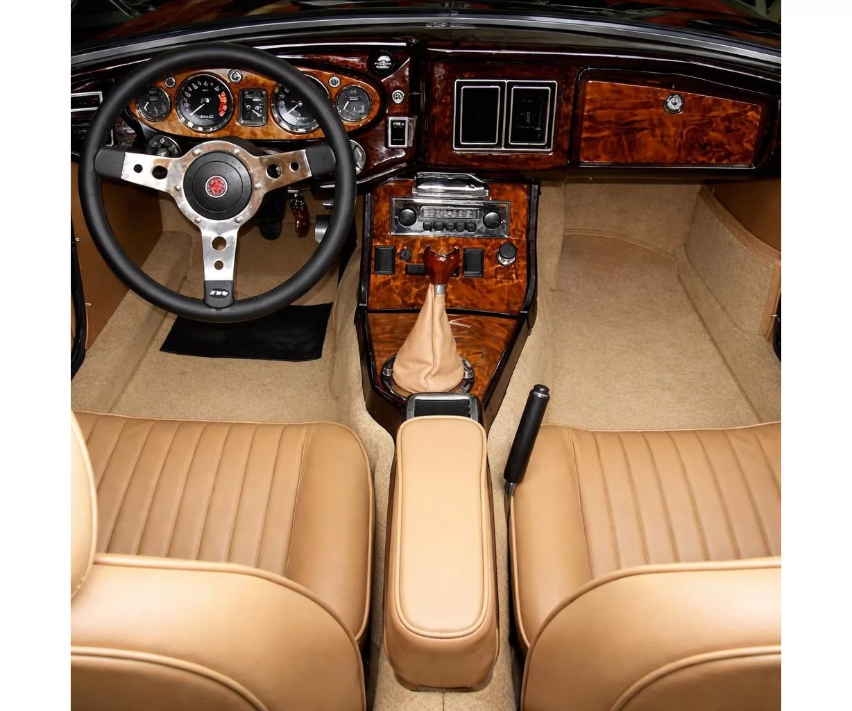 MG B 1972-1976 Full Mascherine sagomate per rivestimento cruscotti MG B 1972-1976 Full Mascherine sagomate per rivestimento cruscotti