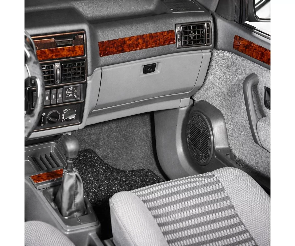 Renault 19 Europa 02.92-12.99 Mascherine sagomate per rivestimento cruscotti 20-Decori