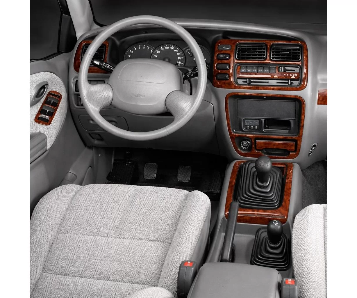 Suzuki Grand vitara 4x4 03.98-08.05 Mascherine sagomate per rivestimento cruscotti 16-Decori Suzuki Grand vitara 4x4 03.98-08.05 Mascherine sagomate per rivestimento cruscotti 16-Decori