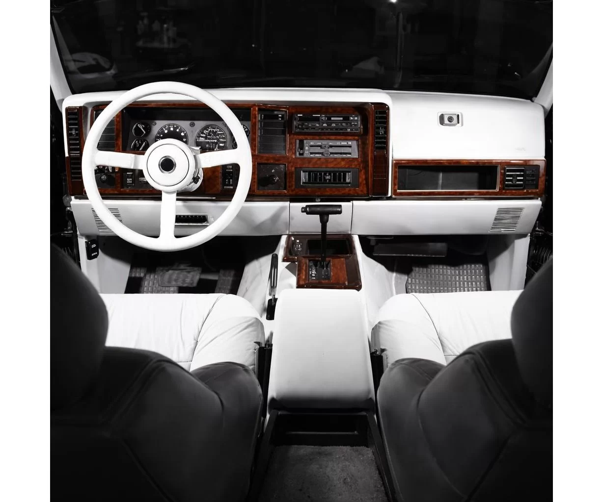 Chrysler Cherokee 03.84-03.97 Mascherine sagomate per rivestimento cruscotti 3-Decori Chrysler Cherokee 03.84-03.97 Mascherine sagomate per rivestimento cruscotti 3-Decori