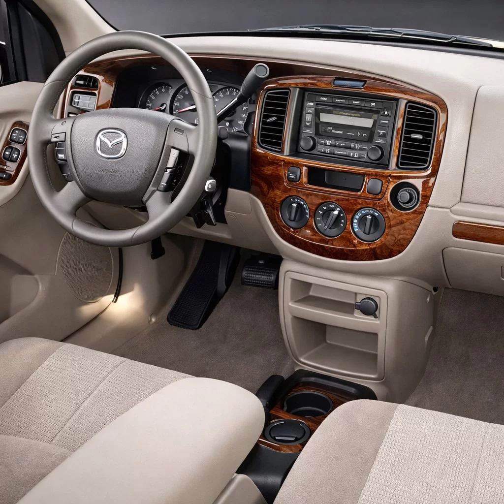 Mazda Tribute 2005-2007 Full Mascherine sagomate per rivestimento cruscotti Mazda Tribute 2005-2007 Full Mascherine sagomate per rivestimento cruscotti