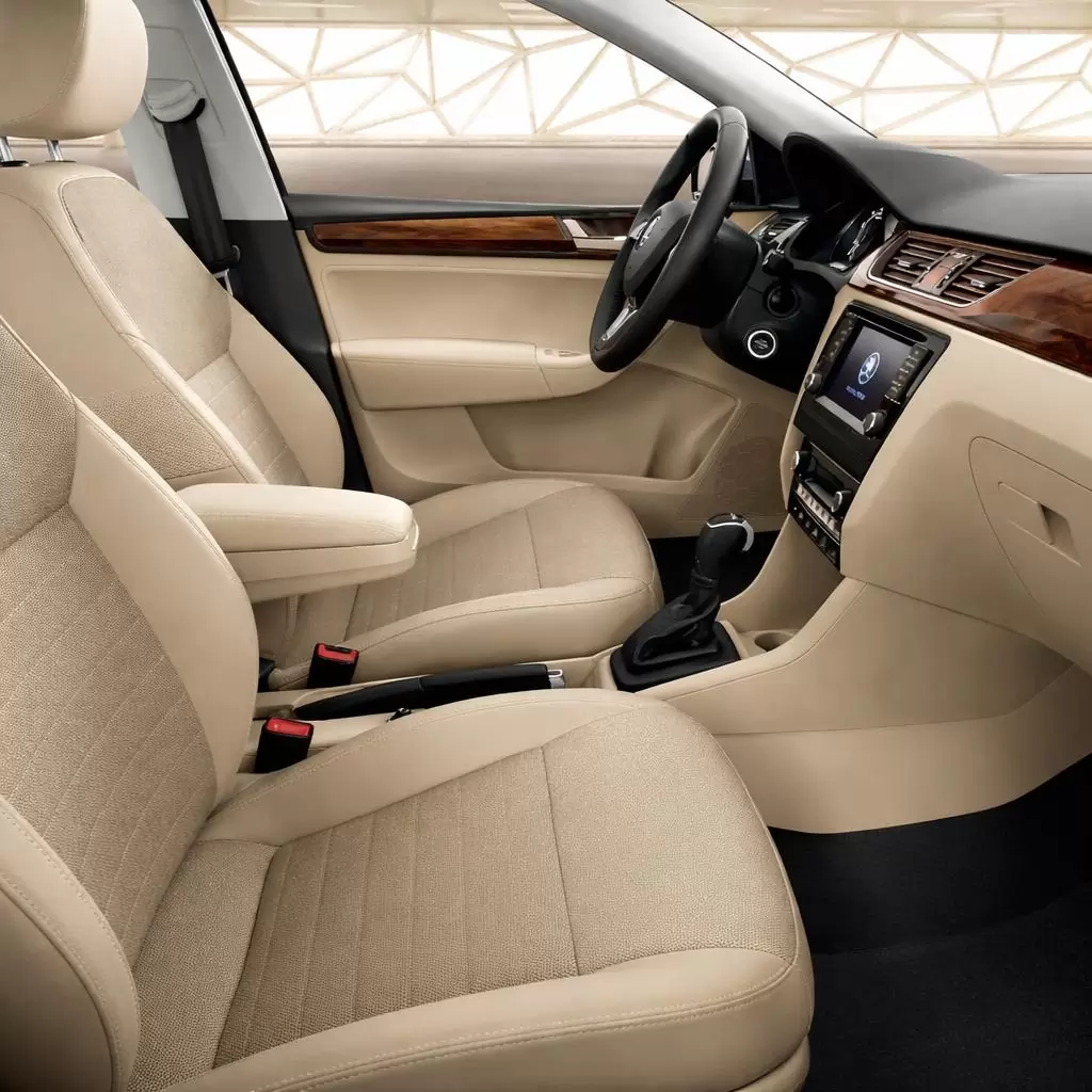 Skoda Rapid 2018 Mascherine sagomate per rivestimento cruscotti 11-Decori Skoda Rapid 2018 Mascherine sagomate per rivestimento cruscotti 11-Decori