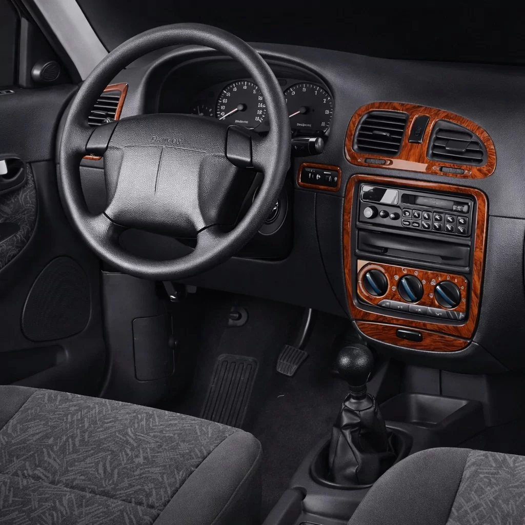 Daewoo Nubira I 05.97-01.99 Mascherine sagomate per rivestimento cruscotti 19-Decori