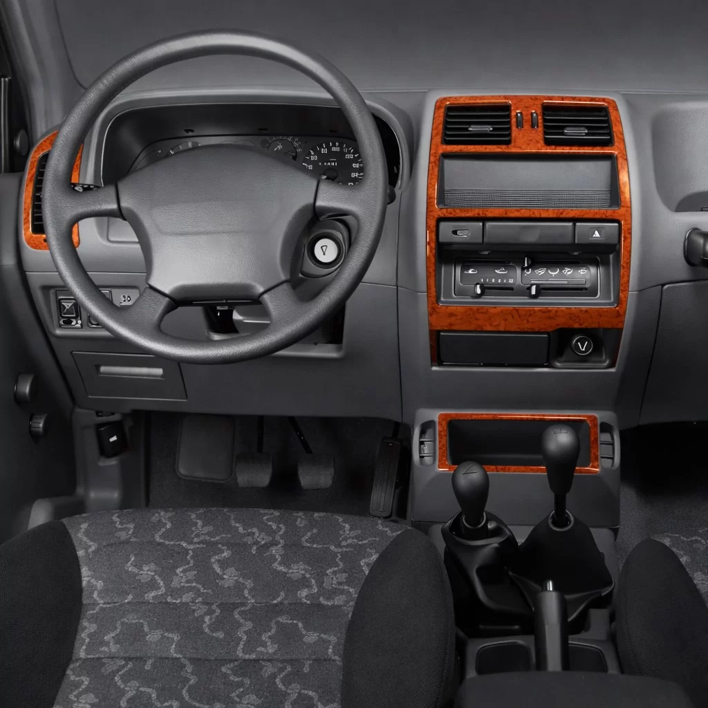 Nissan Terrano 4x4 05.96-12.02 Mascherine sagomate per rivestimento cruscotti 7-Decori Nissan Terrano 4x4 05.96-12.02 Mascherine sagomate per rivestimento cruscotti 7-Decori