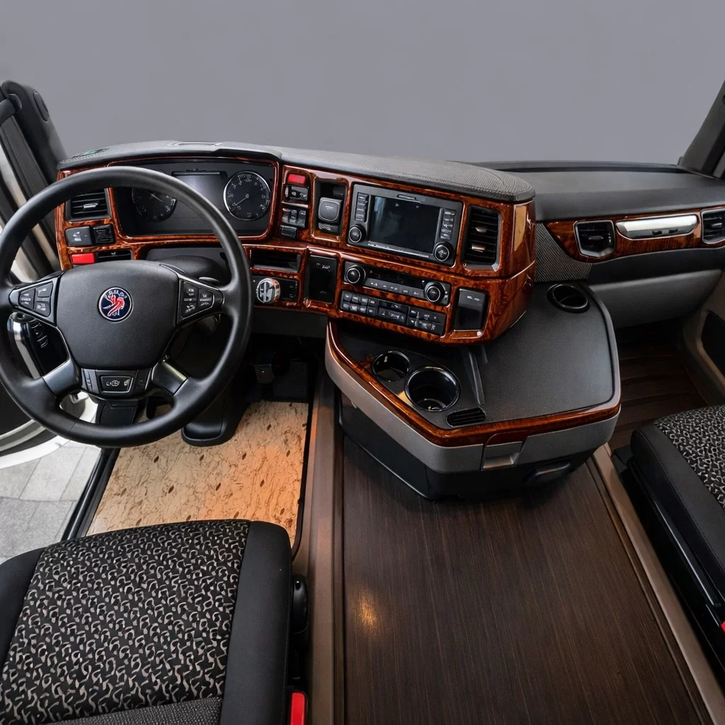 Scania NG-Series ab 2016 Basic Mascherine sagomate per rivestimento cruscotti 12-Decori