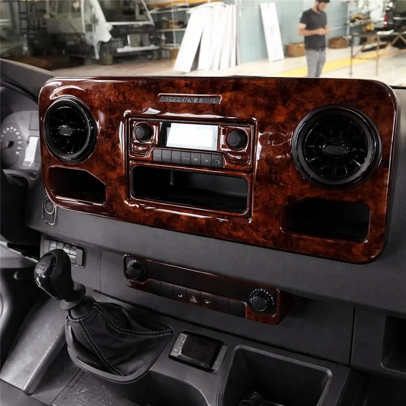Mercedes-Benz Sprinter W907 Not specified Mercedes Sprinter W907 kit rivestimento cruscotto e interni 3D 40 pezzi
