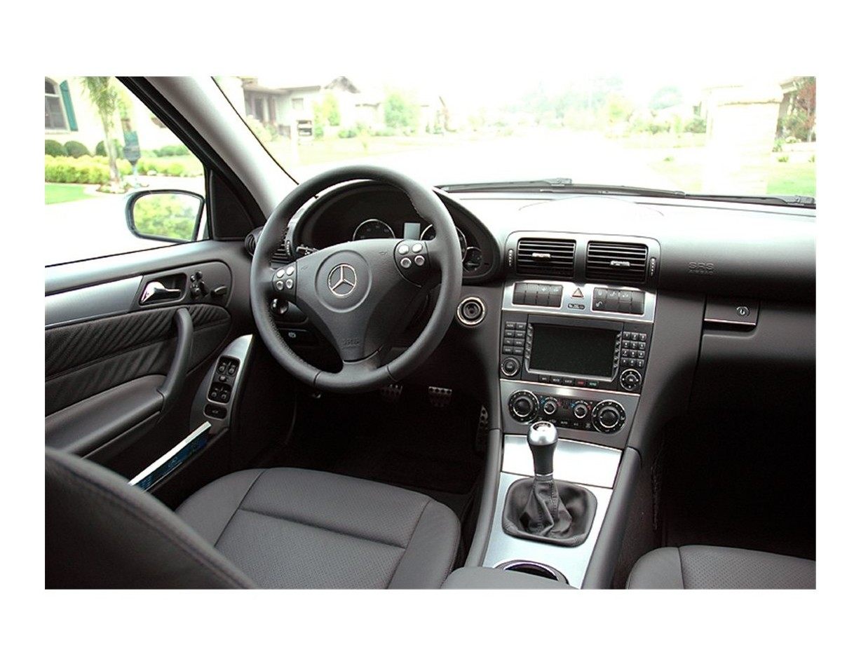Mercedes C-Class W203 05.2005 Kit Rivestimento Cruscotto all'interno del veicolo Cruscotti personalizzati 15-Decori