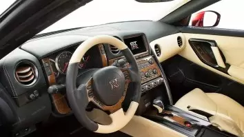Nissan GT-R 2008-2016 kit rivestimento cruscotto interno principale, 39 pz