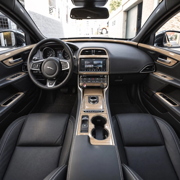 Jaguar XE 2017-2018 set completo kit rivestimento cruscotto e interni 3D 43 pezzi