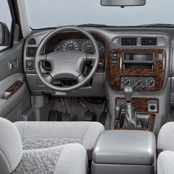 Nissan Patrol 2000-2004 kit rivestimento cruscotto e interni 3D 8 pezzi