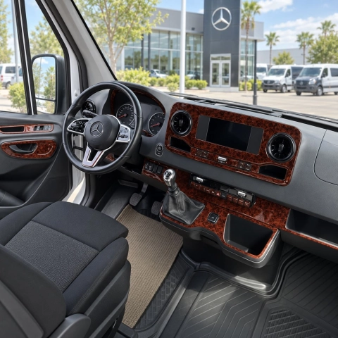 Mercedes-Benz Sprinter W907 Not specified Mercedes Sprinter W907 kit rivestimento cruscotto e interni 3D 39 pezzi