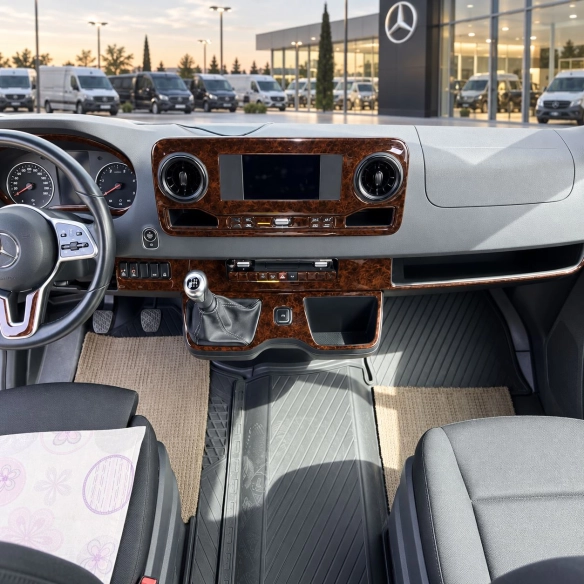 Mercedes-Benz Sprinter W907 2018 kit rivestimento cruscotto e interni 3D 50 pezzi