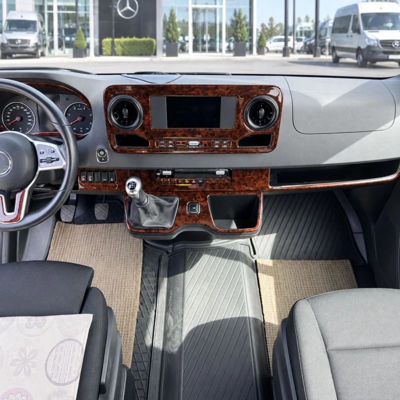 Mercedes-Benz Sprinter W907 2018 kit rivestimento cruscotto e interni 3D 50 pezzi