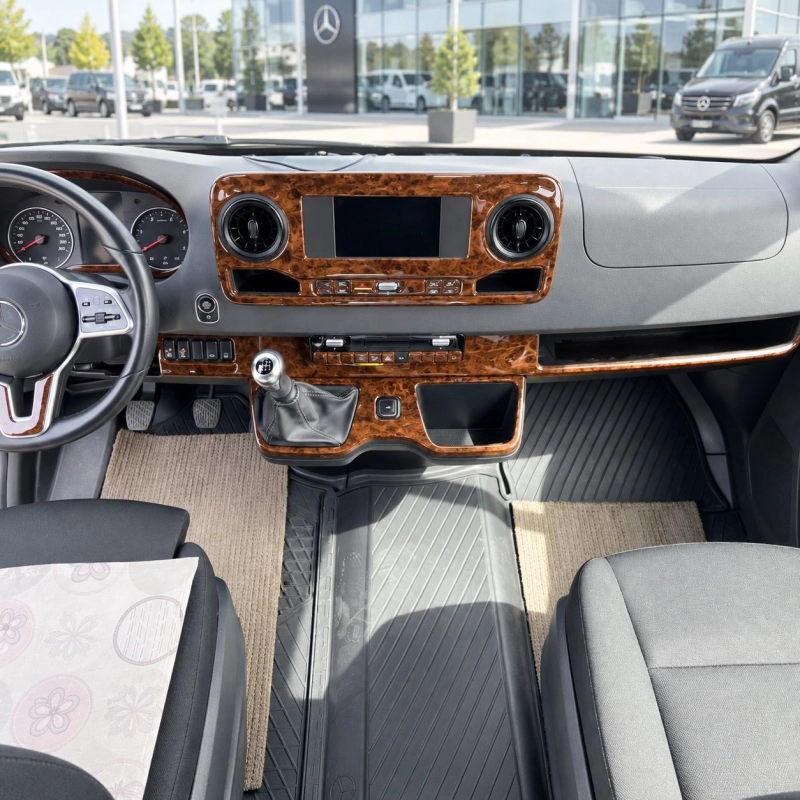 Mercedes-Benz Sprinter W907 2018 kit rivestimento cruscotto e interni 3D 50 pezzi