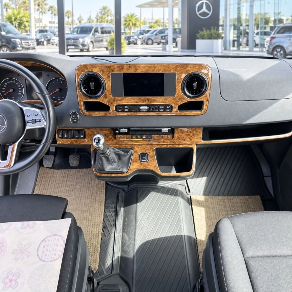 Mercedes-Benz Sprinter W907 2018 kit rivestimento cruscotto e interni 3D 50 pezzi