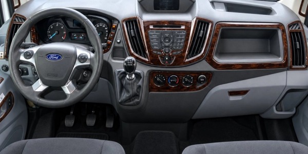 Modanature cruscotto Ford Transit 2014–2019: quale kit scegliere?