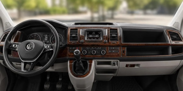 Interni VW T4, T5, T6 e California camper: rinnovare la cabina, restaurare i mobili, curare i dettagli